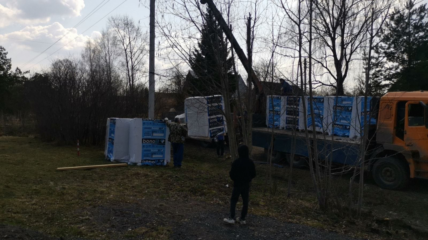 Доставка блоков Бонолит и клея Бонолит в д. Алексино
